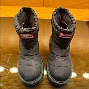 Hunter black snow boots size 1